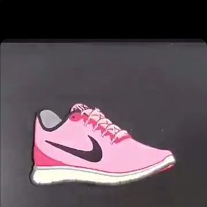 Meet your Posher, Emmie